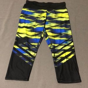 Danskin cropped legging